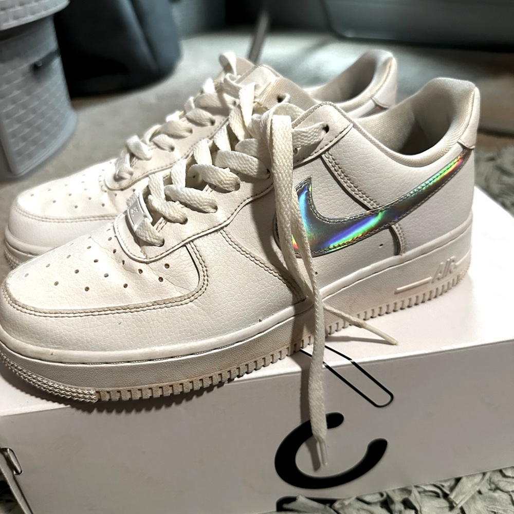 Air force 1’s Chrome Logo